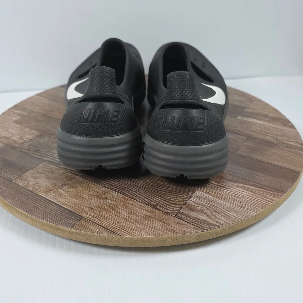 Nike Benassi Solarsoft Water Shoe Slide Sandals M7/W8 Black Walking Beach